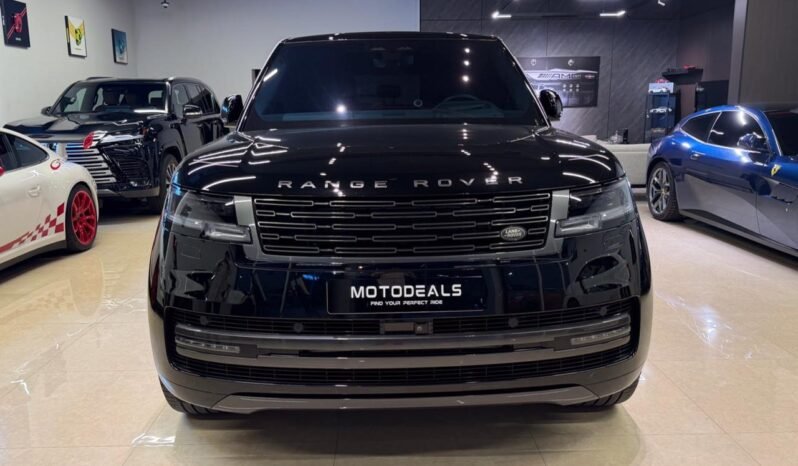 
Land Rover Range Rover HSE P530 2022 full									
