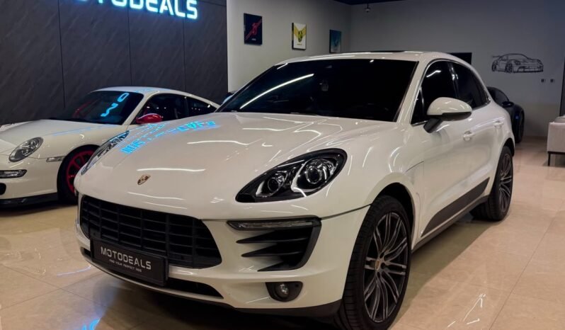 
Porsche Macan S 2015 full									