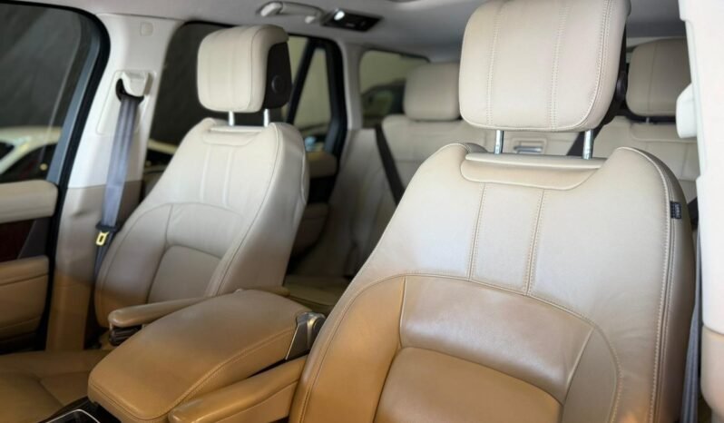 
Land Rover Range Rover HSE 2020 full									
