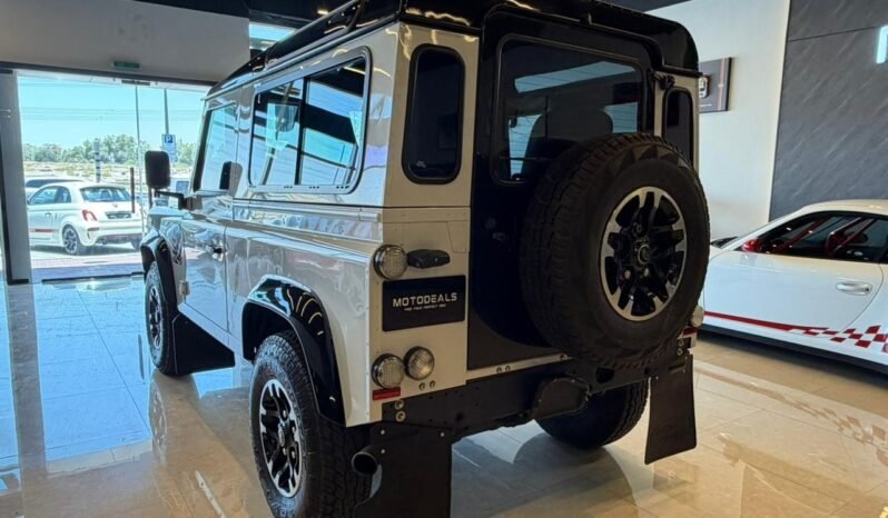 
Land Rover Defender 90 2016 full									