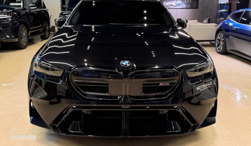 
BMW M5 2025 full									