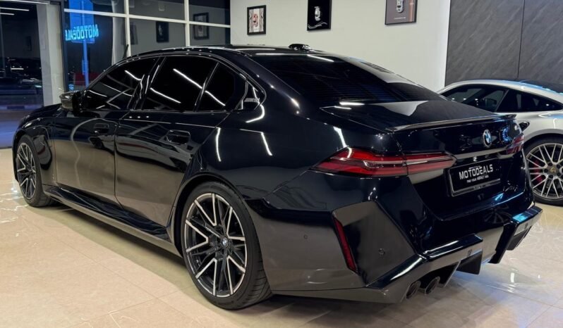 
BMW M5 2025 full									