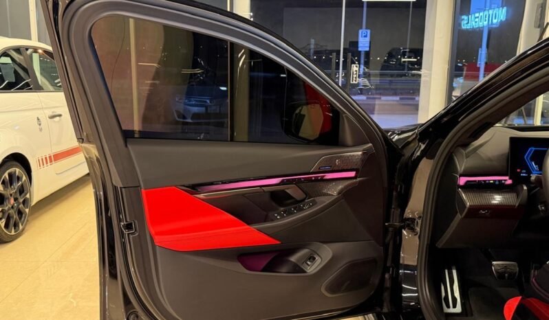
BMW M5 2025 full									