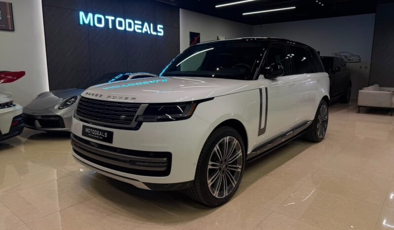 
Land Rover Range Rover SE P530 2025 full									