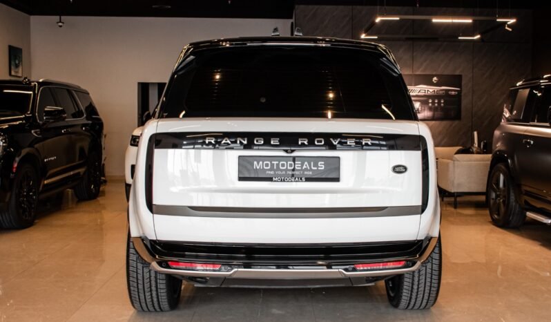 
Land Rover Range Rover HSE P400 2023 full									