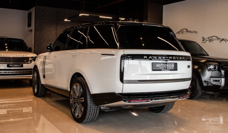 
Land Rover Range Rover HSE P400 2023 full									